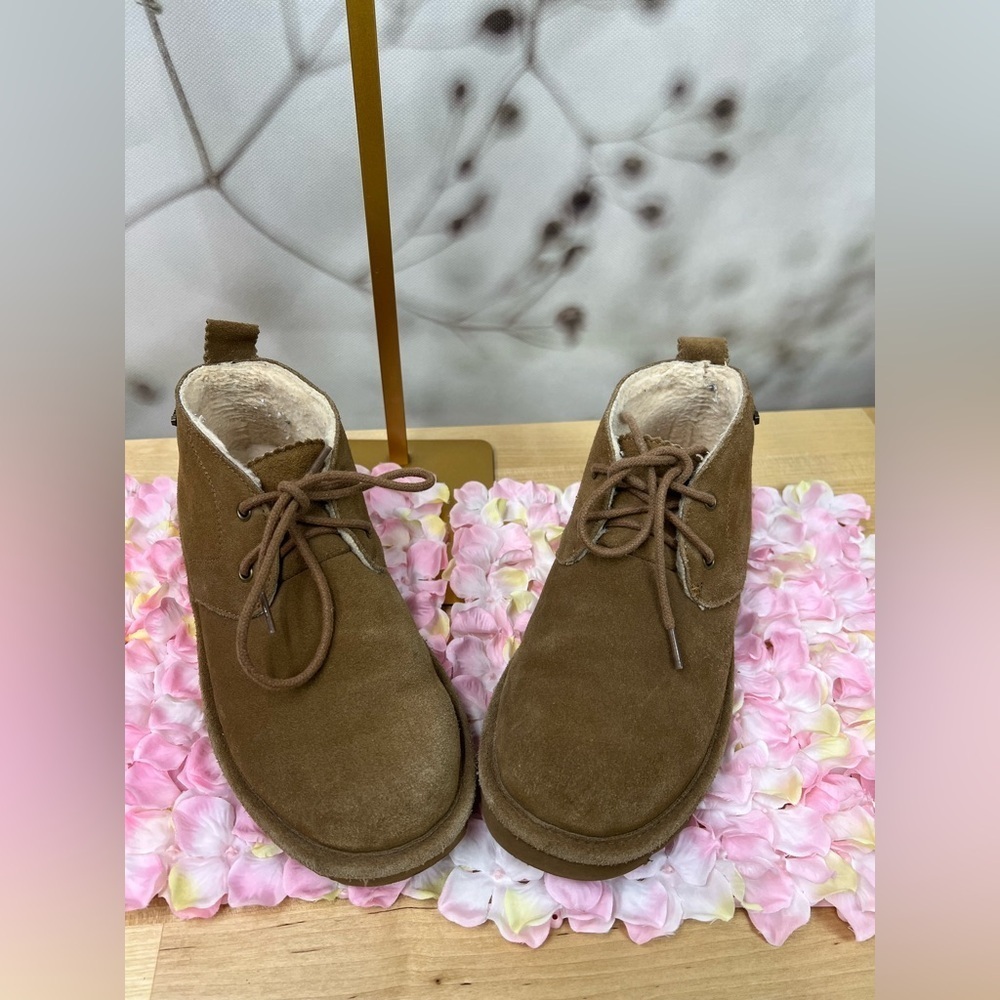 Bearpaw women’s size 7 - Picture 6 of 7